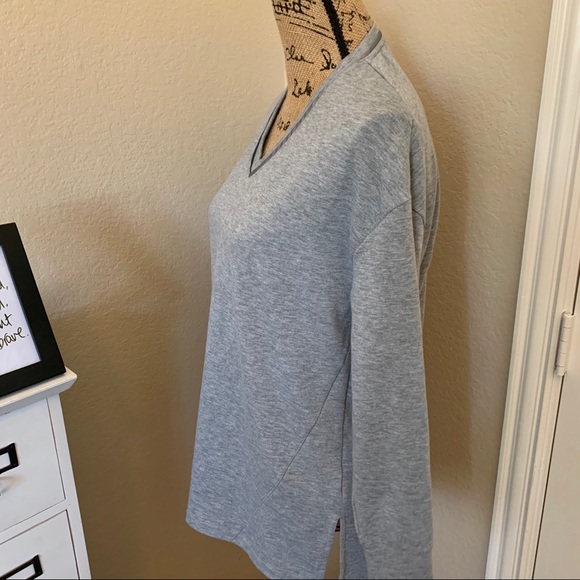 H by HALSTON : Grey V-Neck Sweater EUC - Picture 3 of 10